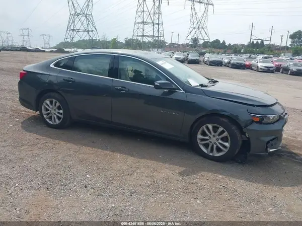 1G1ZD5ST8JF130521 2018 CHEVROLET MALIBU - Image 1