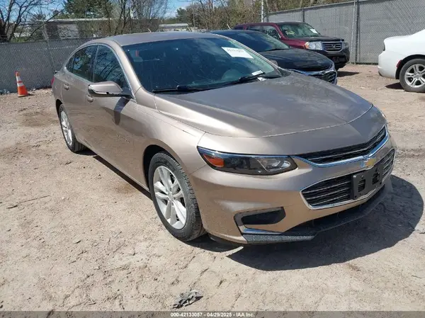 1G1ZD5ST8JF136044 2018 CHEVROLET MALIBU - Image 1