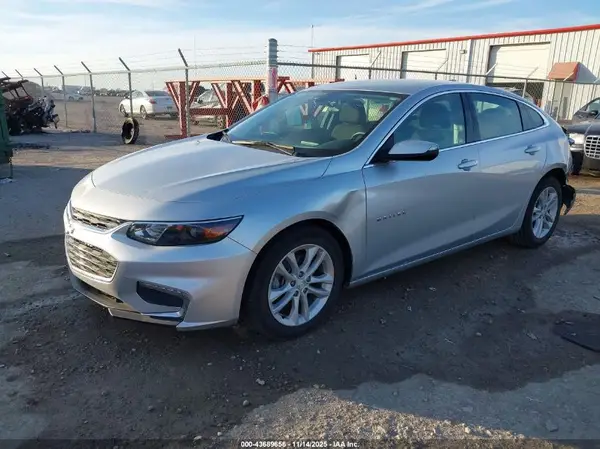 1G1ZD5ST8JF137484 2018 CHEVROLET MALIBU - Image 2
