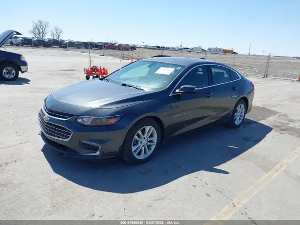 1G1ZD5ST8JF137789 2018 CHEVROLET MALIBU - Image 2