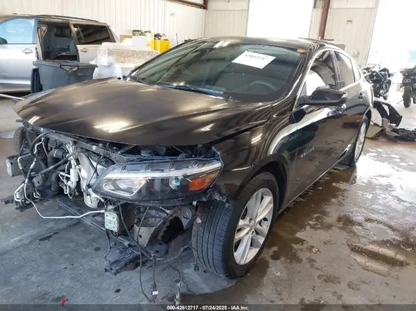 1G1ZD5ST8JF138232 2018 CHEVROLET MALIBU - Image 2