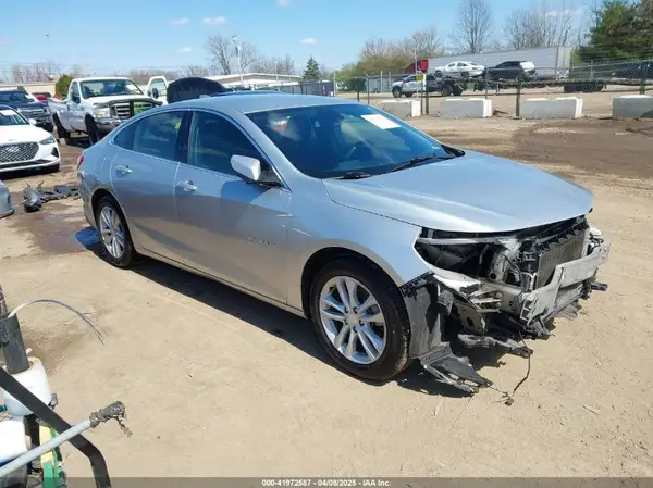1G1ZD5ST8JF140336 2018 CHEVROLET MALIBU - Image 1