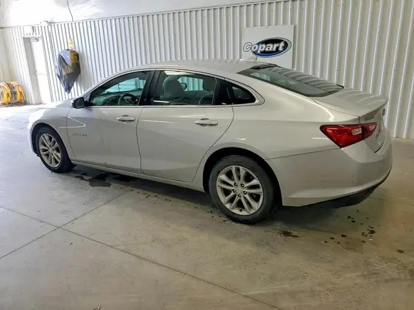 1G1ZD5ST8JF142765 2018 CHEVROLET MALIBU - Image 2