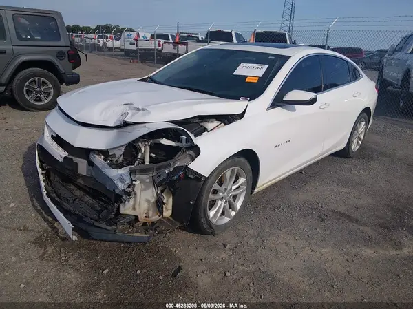 1G1ZD5ST8JF142913 2018 CHEVROLET MALIBU - Image 2