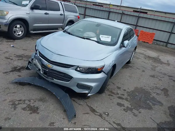 1G1ZD5ST8JF143656 2018 CHEVROLET MALIBU - Image 2