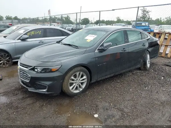 1G1ZD5ST8JF157475 2018 CHEVROLET MALIBU - Image 2