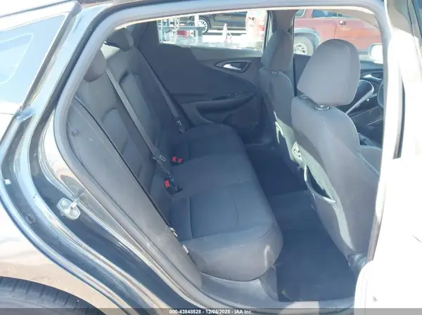 1G1ZD5ST8JF158450 2018 CHEVROLET MALIBU - Image 8