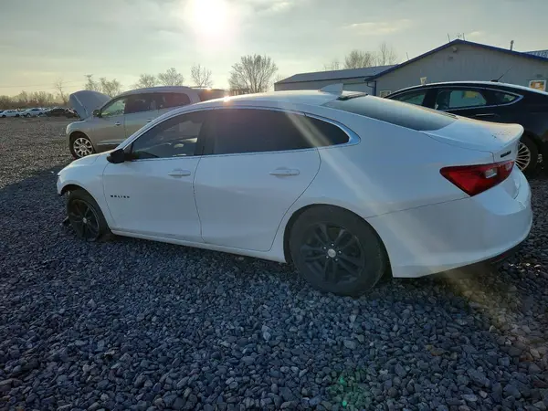 1G1ZD5ST8JF160358 2018 CHEVROLET MALIBU - Image 2