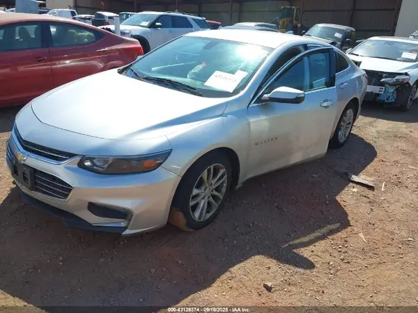 1G1ZD5ST8JF160795 2018 CHEVROLET MALIBU - Image 2