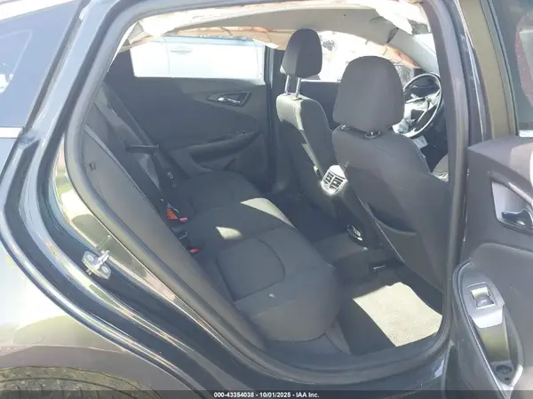 1G1ZD5ST8JF166998 2018 CHEVROLET MALIBU - Image 8