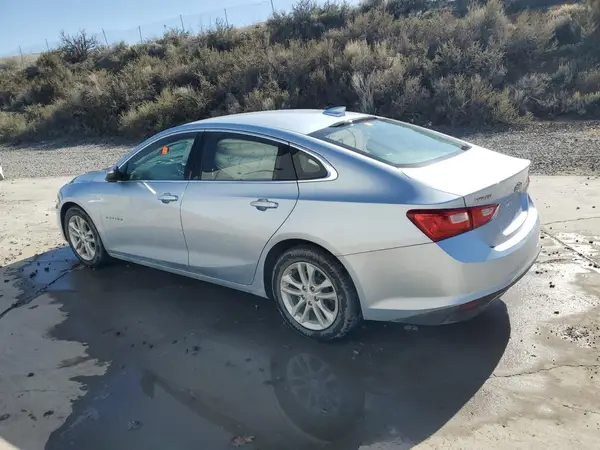 1G1ZD5ST8JF167729 2018 CHEVROLET MALIBU - Image 2