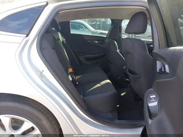 1G1ZD5ST8JF170193 2018 CHEVROLET MALIBU - Image 8
