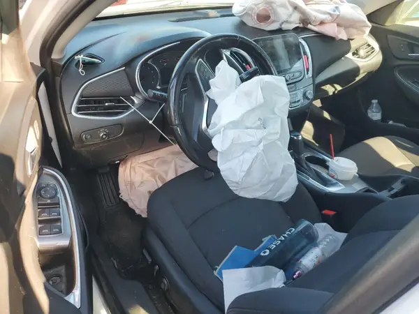 1G1ZD5ST8JF170212 2018 CHEVROLET MALIBU - Image 8