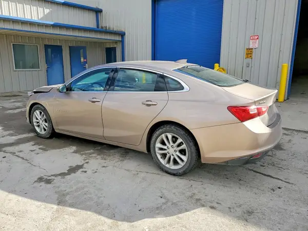 1G1ZD5ST8JF171876 2018 CHEVROLET MALIBU - Image 2