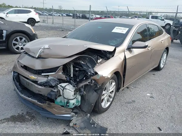 1G1ZD5ST8JF180657 2018 CHEVROLET MALIBU - Image 2