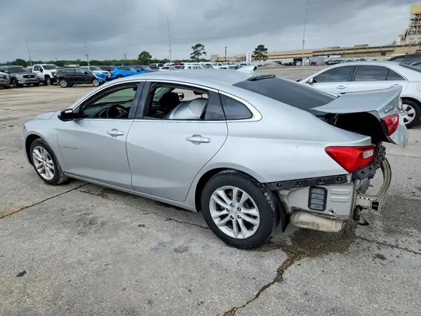1G1ZD5ST8JF180769 2018 CHEVROLET MALIBU - Image 2
