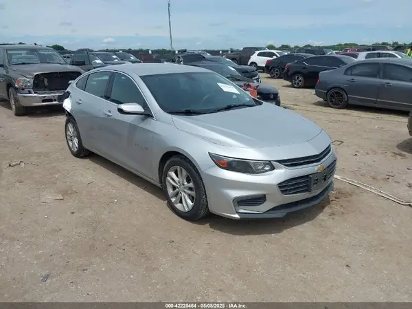 1G1ZD5ST8JF183252 2018 CHEVROLET MALIBU - Image 1
