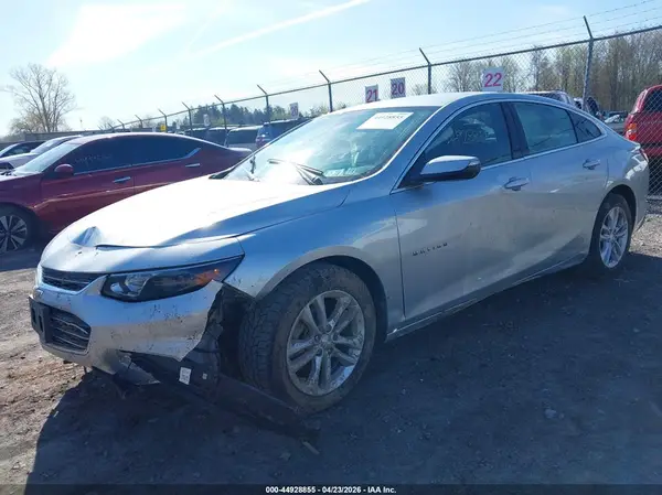 1G1ZD5ST8JF184577 2018 CHEVROLET MALIBU - Image 2