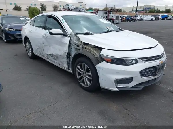 1G1ZD5ST8JF186636 2018 CHEVROLET MALIBU - Image 1