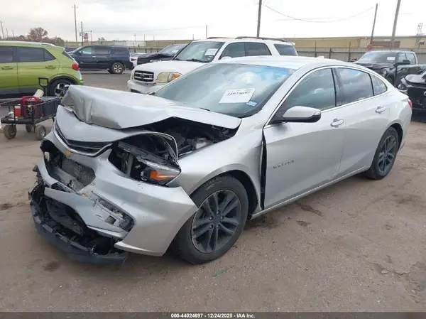 1G1ZD5ST8JF187754 2018 CHEVROLET MALIBU - Image 2