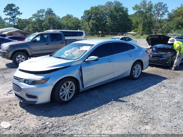 1G1ZD5ST8JF192078 2018 CHEVROLET MALIBU - Image 2