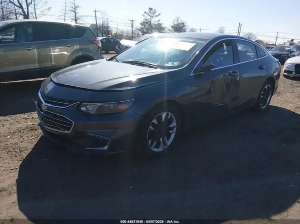 1G1ZD5ST8JF193859 2018 CHEVROLET MALIBU - Image 2