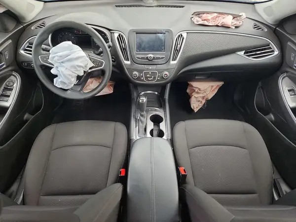 1G1ZD5ST8JF195711 2018 CHEVROLET MALIBU - Image 8