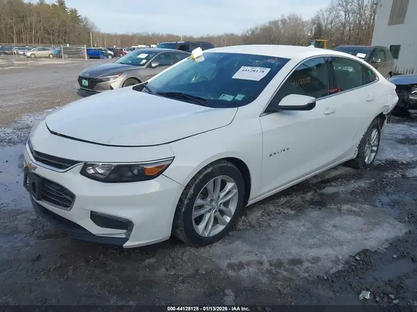 1G1ZD5ST8JF201779 2018 CHEVROLET MALIBU - Image 2