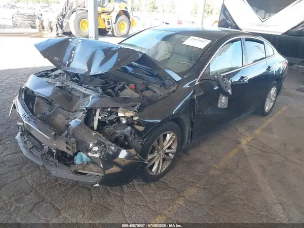 1G1ZD5ST8JF201930 2018 CHEVROLET MALIBU - Image 2