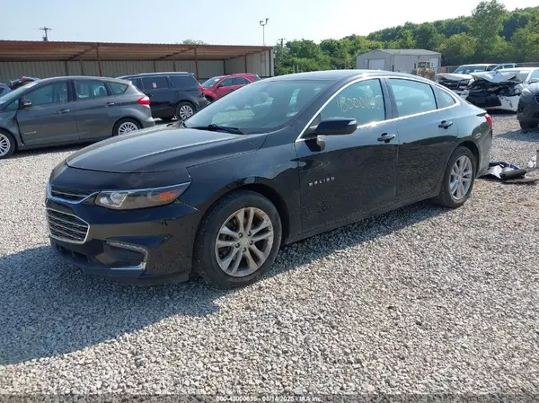 1G1ZD5ST8JF204214 2018 CHEVROLET MALIBU - Image 2