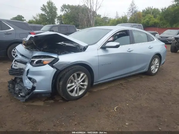 1G1ZD5ST8JF206058 2018 CHEVROLET MALIBU - Image 2