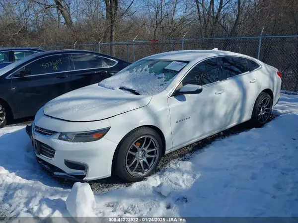 1G1ZD5ST8JF206769 2018 CHEVROLET MALIBU - Image 2