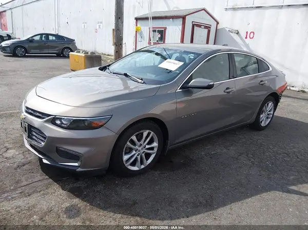 1G1ZD5ST8JF206982 2018 CHEVROLET MALIBU - Image 2