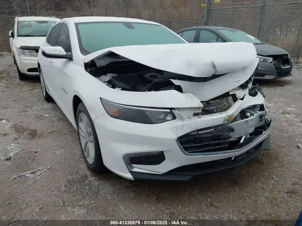 1G1ZD5ST8JF221269 2018 CHEVROLET MALIBU - Image 1