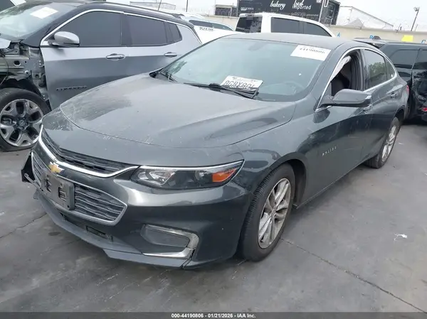 1G1ZD5ST8JF221501 2018 CHEVROLET MALIBU - Image 2