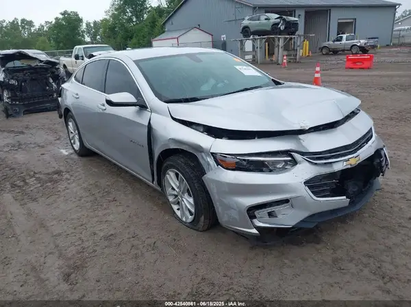 1G1ZD5ST8JF226939 2018 CHEVROLET MALIBU - Image 1