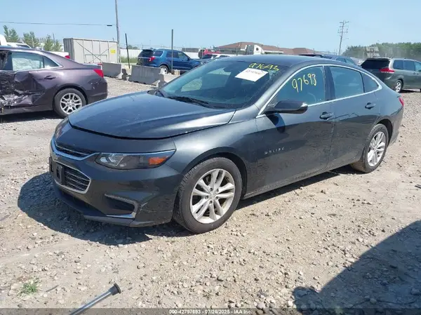 1G1ZD5ST8JF227444 2018 CHEVROLET MALIBU - Image 2