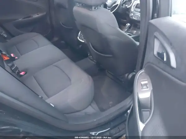 1G1ZD5ST8JF236001 2018 CHEVROLET MALIBU - Image 8