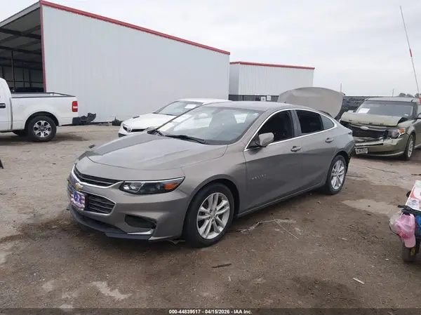 1G1ZD5ST8JF243031 2018 CHEVROLET MALIBU - Image 2