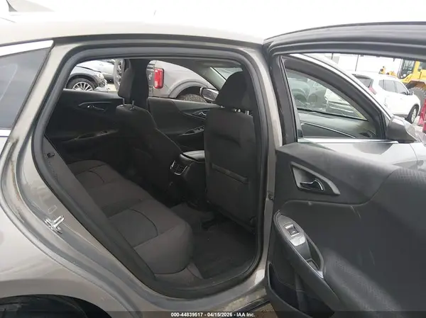 1G1ZD5ST8JF243031 2018 CHEVROLET MALIBU - Image 8