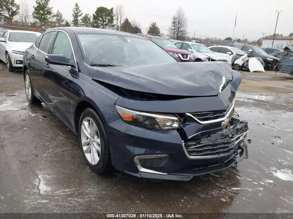 1G1ZD5ST8JF248388 2018 CHEVROLET MALIBU - Image 1