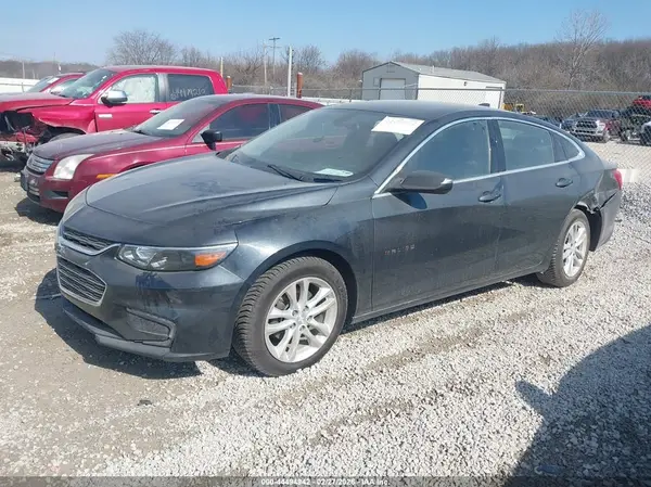 1G1ZD5ST8JF250769 2018 CHEVROLET MALIBU - Image 2