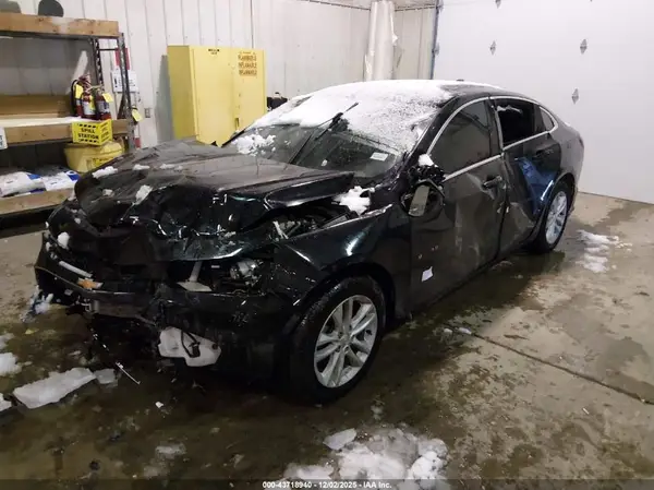 1G1ZD5ST8JF252604 2018 CHEVROLET MALIBU - Image 2