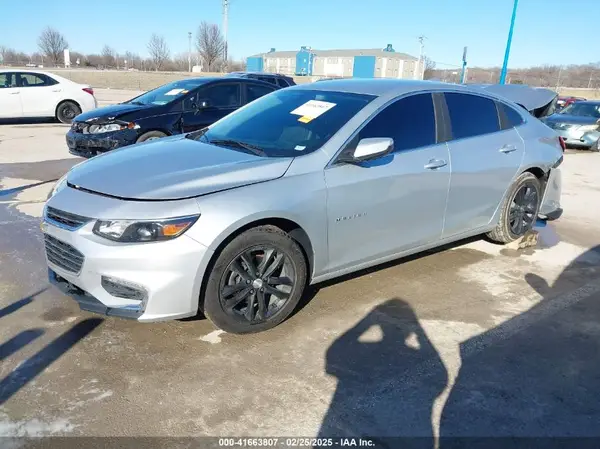 1G1ZD5ST8JF253915 2018 CHEVROLET MALIBU - Image 2
