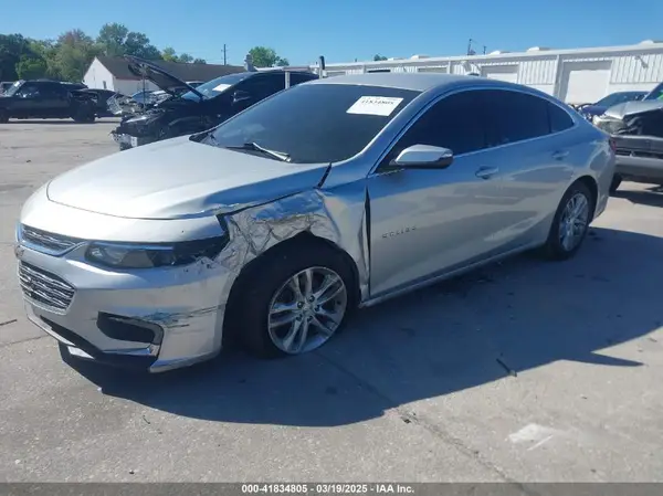 1G1ZD5ST8JF258385 2018 CHEVROLET MALIBU - Image 2