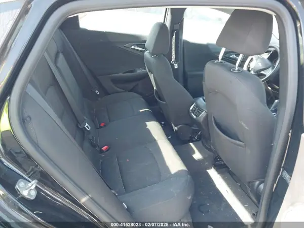 1G1ZD5ST8JF260153 2018 CHEVROLET MALIBU - Image 8