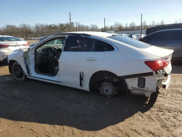 1G1ZD5ST8JF260959 2018 CHEVROLET MALIBU - Image 2