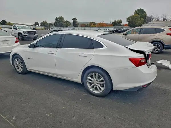 1G1ZD5ST8JF262596 2018 CHEVROLET MALIBU - Image 2