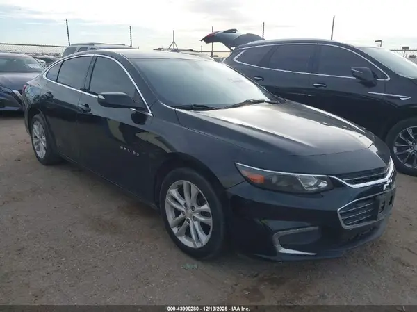 1G1ZD5ST8JF263232 2018 CHEVROLET MALIBU - Image 1