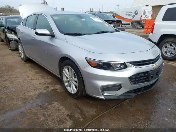 1G1ZD5ST8JF263988 2018 CHEVROLET MALIBU - Image 1